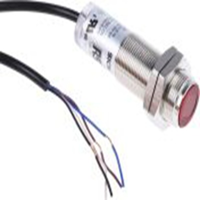 RS PRO,729-5117,逆反射光电传感器, 圆柱形, 可检测50 mm → 7 m, 4 线电缆 2 m连接, PNP输出, LED光源, 法兰安装